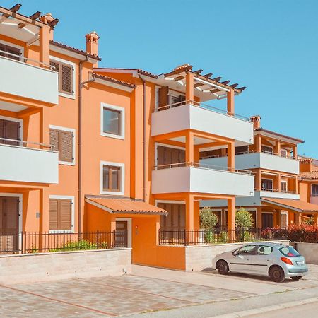 Apartment Dertil Premantura Luaran gambar